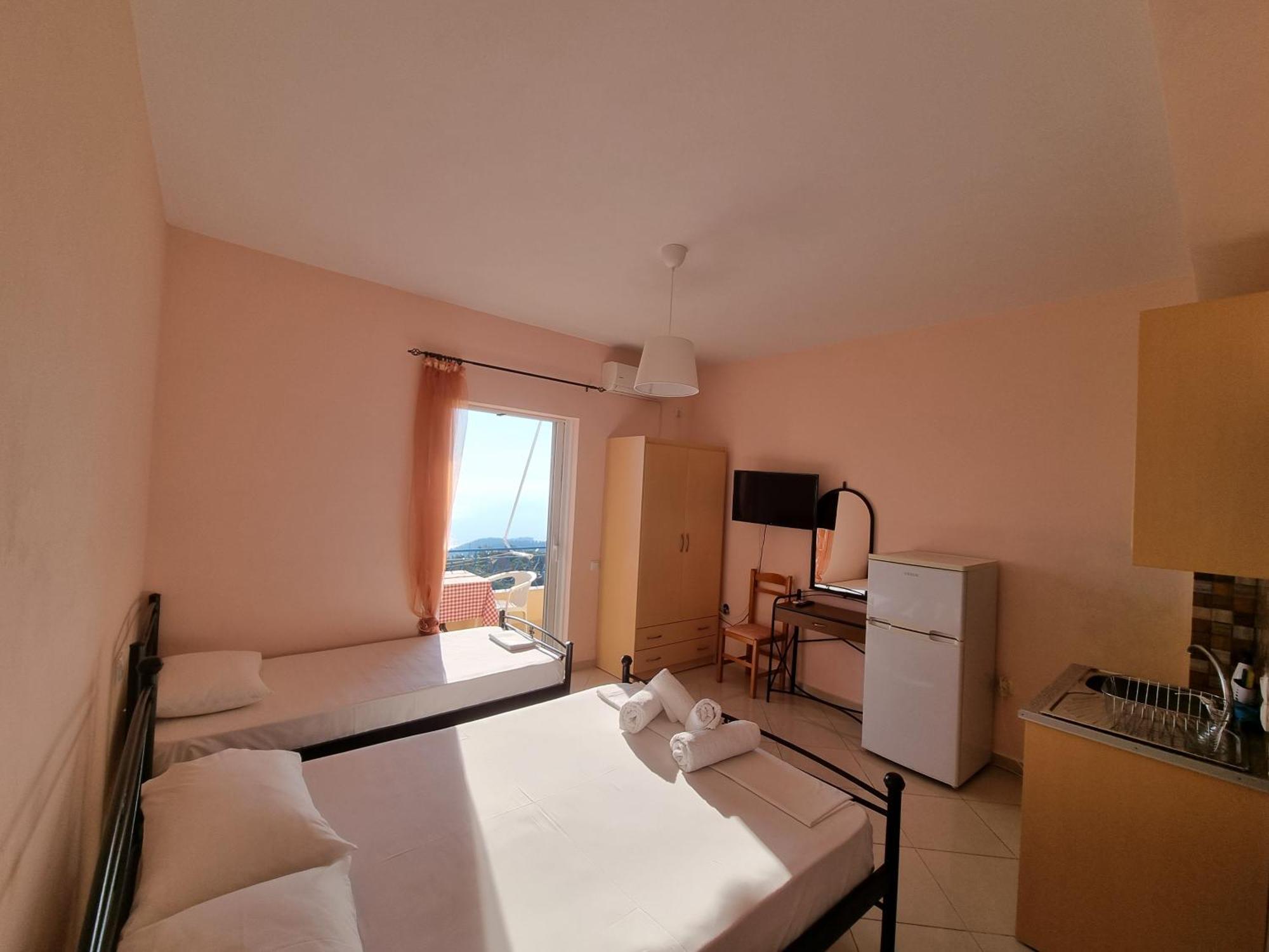 Let Rooms Lukova 외부 사진