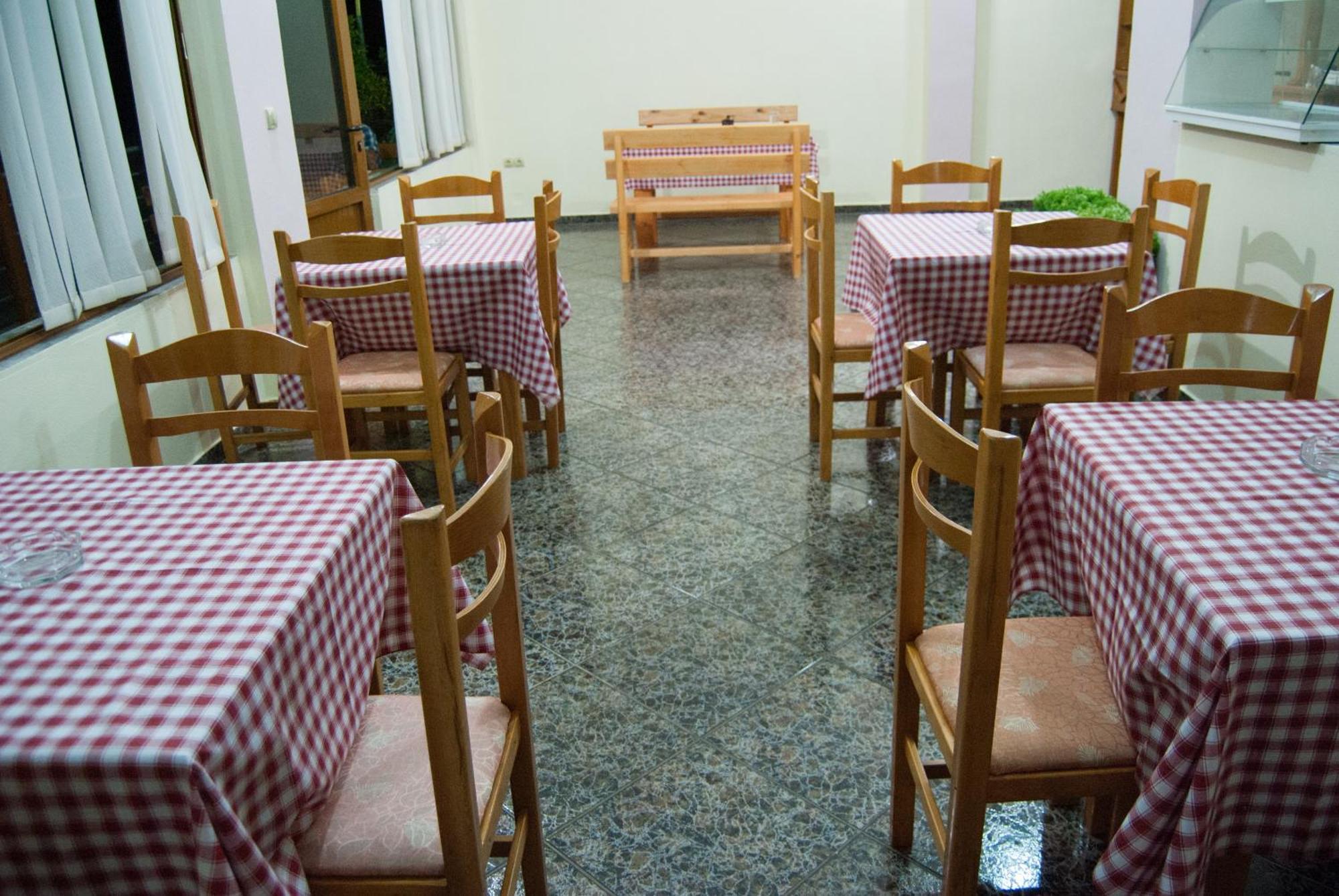 Let Rooms Lukova 외부 사진