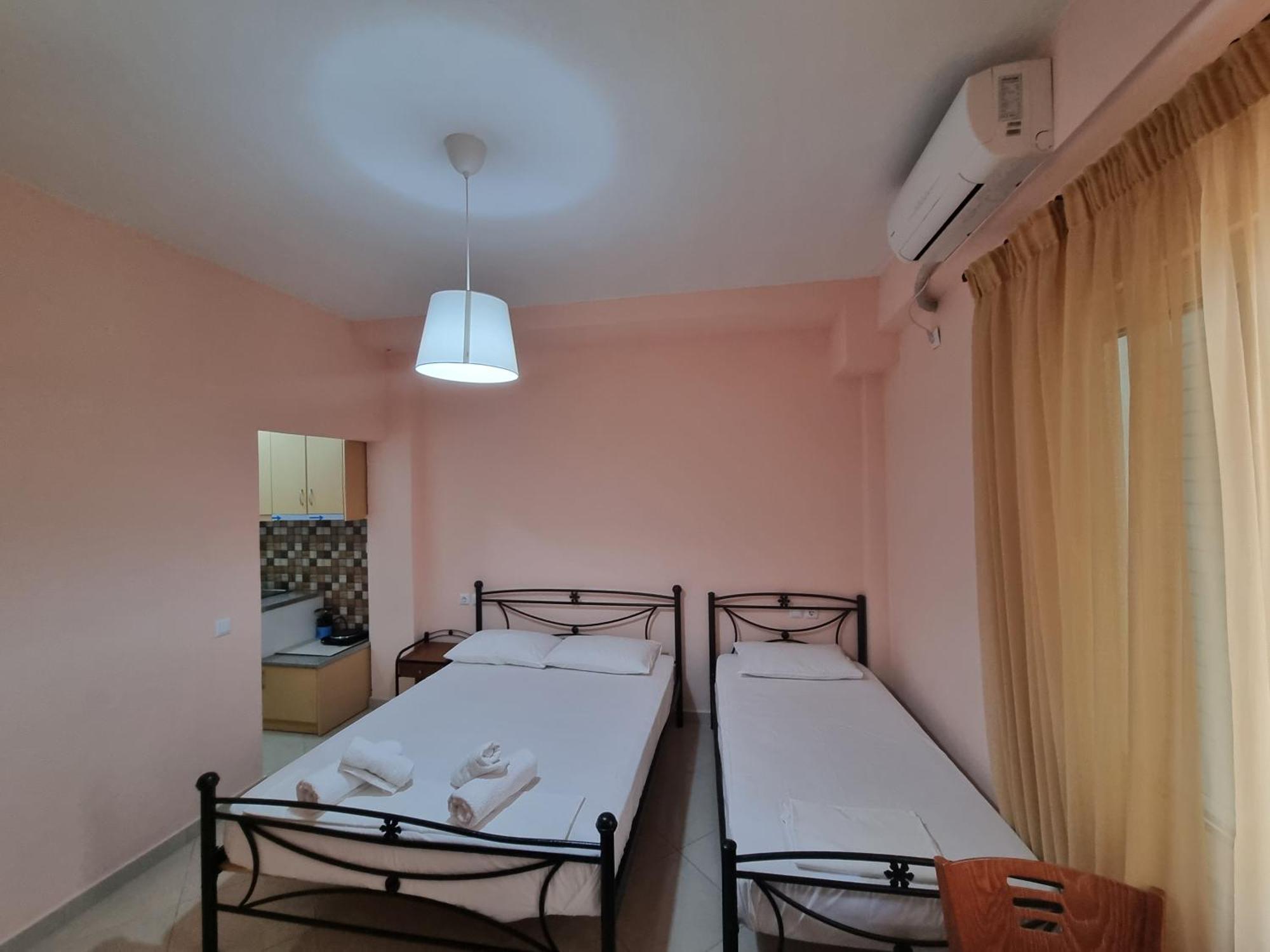 Let Rooms Lukova 외부 사진