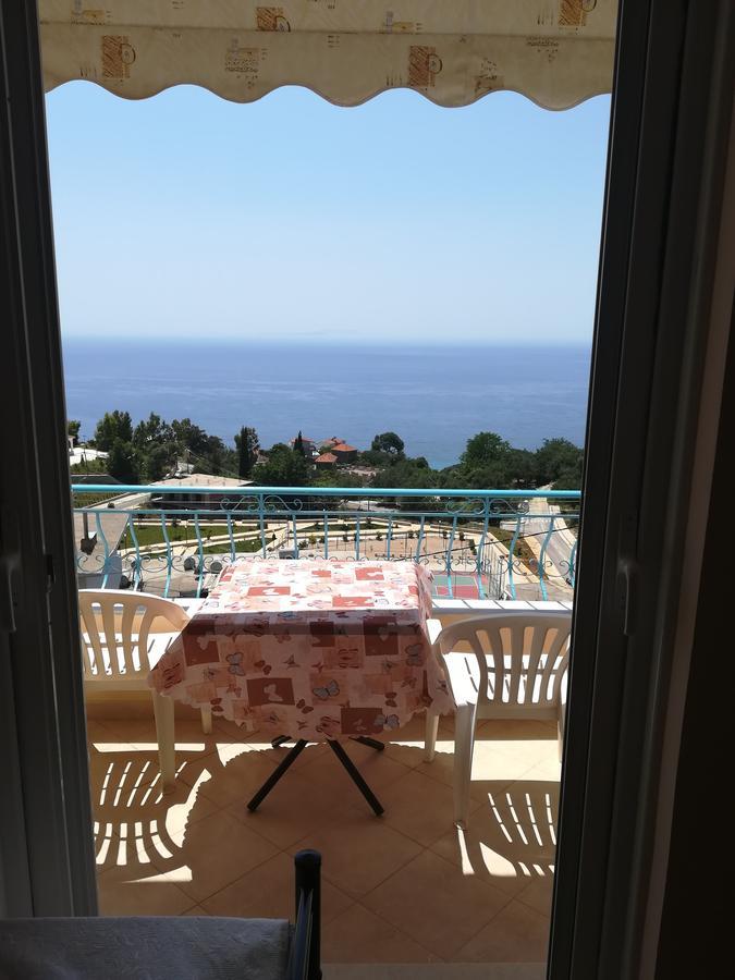 Let Rooms Lukova 외부 사진