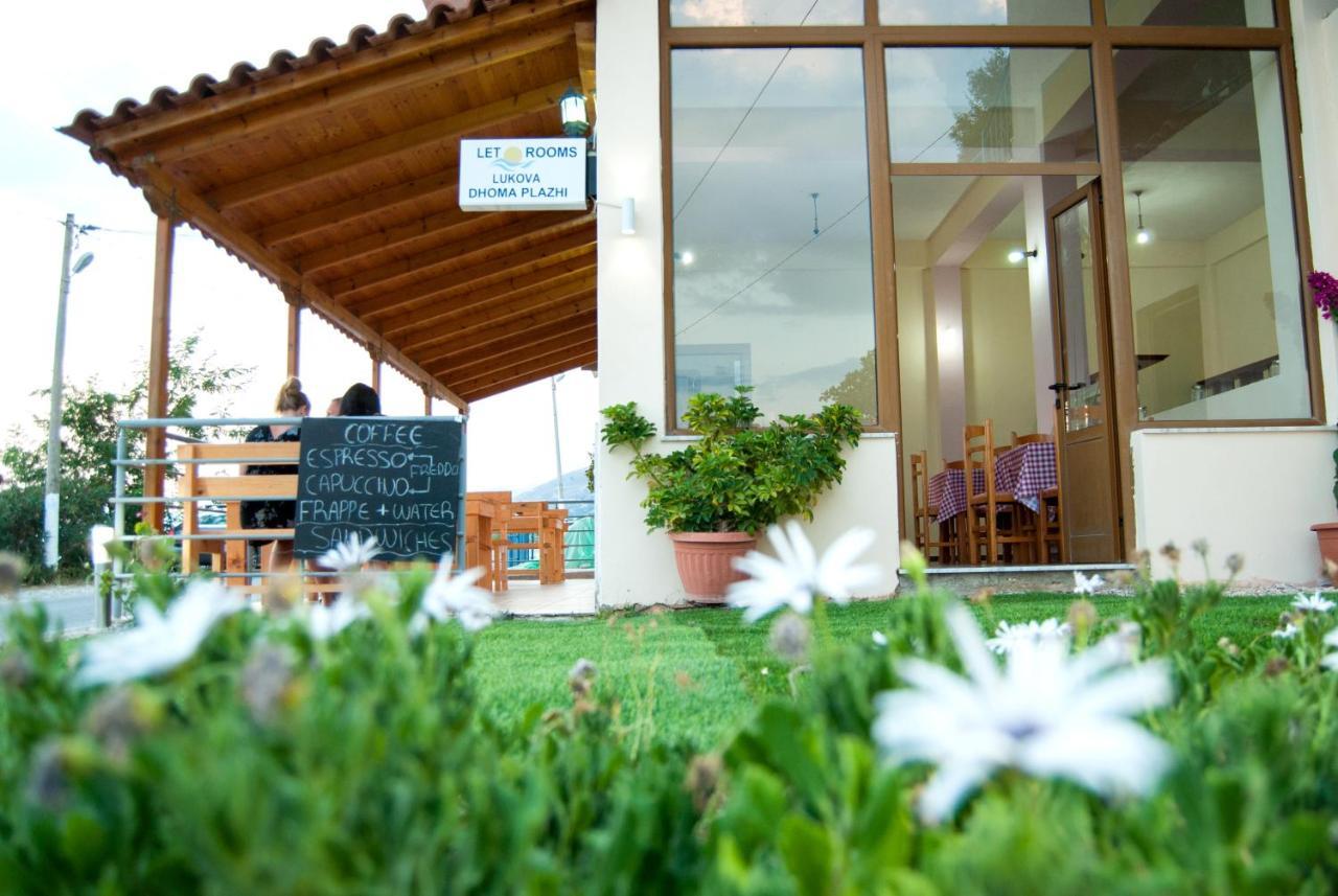 Let Rooms Lukova 외부 사진