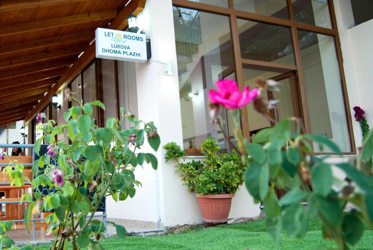 Let Rooms Lukova 외부 사진